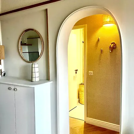 Pramousquier -vue - 3 Pieces - Renove A Neuf Apartment